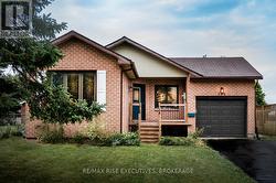 2 - 258 KINGSCOURT AVENUE Kingston (East Of Sir John A. Blvd), ON K7K 6C9