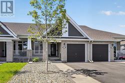 203 MAYGRASS WAY Ottawa, ON K2S 2K5