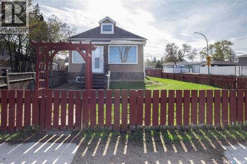 1077 Broder Street, Regina, SK - Outdoor