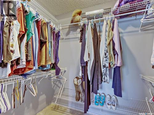 311 4Th Avenue E, Biggar, SK - Indoor With Storage