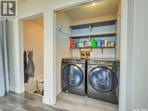 311 4Th Avenue E, Biggar, SK - Indoor Photo Showing Laundry Room