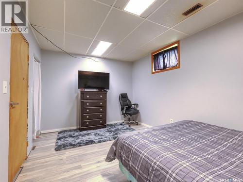 311 4Th Avenue E, Biggar, SK - Indoor Photo Showing Bedroom
