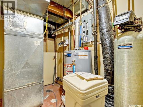 311 4Th Avenue E, Biggar, SK - Indoor Photo Showing Basement