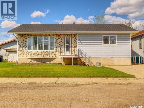311 4Th Avenue E, Biggar, SK - Outdoor With Deck Patio Veranda