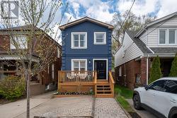 22 KIMBOURNE AVENUE Toronto, ON M4J 4J2