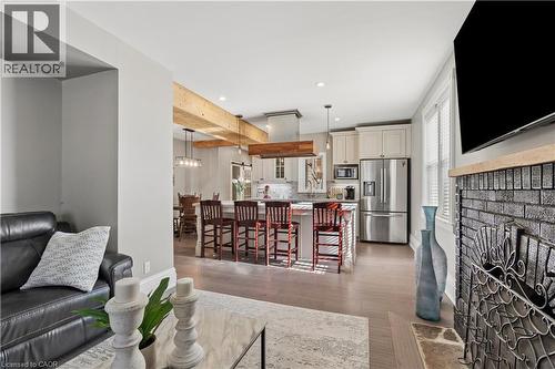 855 Hamilton Street, Cambridge, ON - Indoor