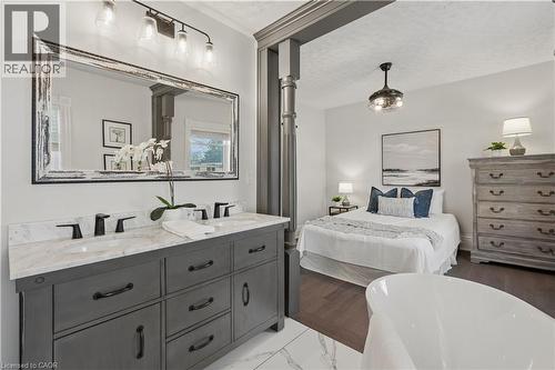 855 Hamilton Street, Cambridge, ON - Indoor Photo Showing Bedroom