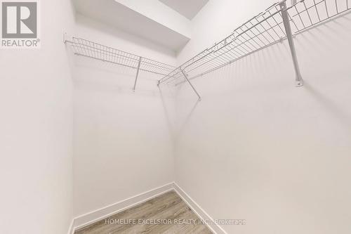 5456 Main Street, Whitchurch-Stouffville, ON - Indoor With Storage