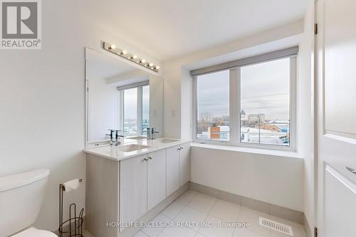 5456 Main Street, Whitchurch-Stouffville, ON - Indoor Photo Showing Bathroom
