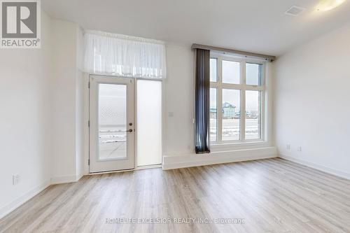 5456 Main Street, Whitchurch-Stouffville, ON - Indoor Photo Showing Other Room