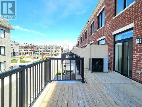 5456 Main Street, Whitchurch-Stouffville, ON - Outdoor With Exterior