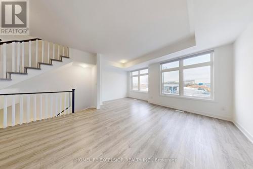 5456 Main Street, Whitchurch-Stouffville, ON - Indoor Photo Showing Other Room