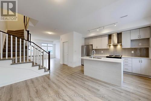 5456 Main Street, Whitchurch-Stouffville, ON - Indoor Photo Showing Kitchen With Upgraded Kitchen