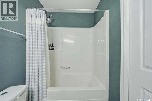 106 Wilkins Crescent, Saskatoon, SK - Indoor Photo Showing Bathroom