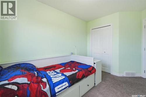 106 Wilkins Crescent, Saskatoon, SK - Indoor Photo Showing Bedroom