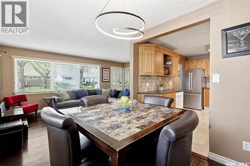 1120 Broadway Avenue E, Regina, SK - Indoor