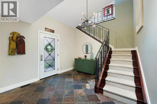 382 Barry, Tecumseh, ON - Indoor Photo Showing Other Room