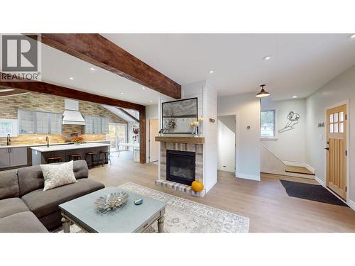 1925 Kootenay Avenue  Rossland, BC V0G 1Y0