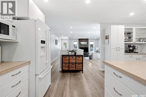 90 Edenwold Crescent, Regina, SK - Indoor Photo Showing Kitchen
