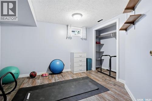 90 Edenwold Crescent, Regina, SK - Indoor Photo Showing Office