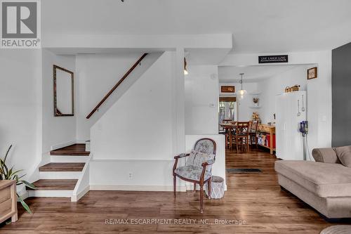 30 Sunset Avenue, Hamilton, ON - Indoor