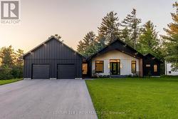 31 MARNI LANE Springwater, ON L0L 2K0