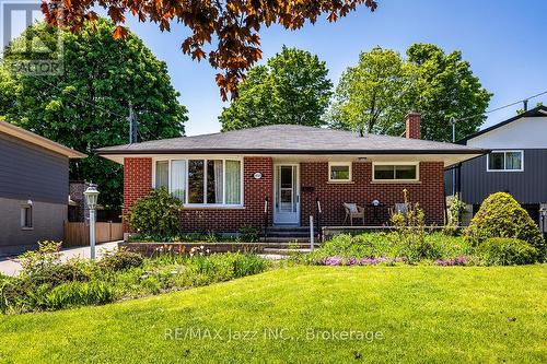 950 MARY STREET N  Oshawa (Centennial), ON L1G 5G8