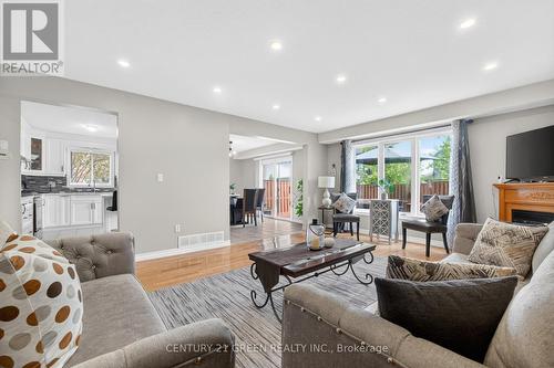 21 Hawkswood Drive, Kitchener, ON - Indoor Photo Showing Living Room