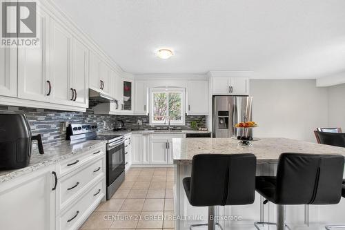 21 Hawkswood Drive, Kitchener, ON - Indoor Photo Showing Kitchen With Upgraded Kitchen