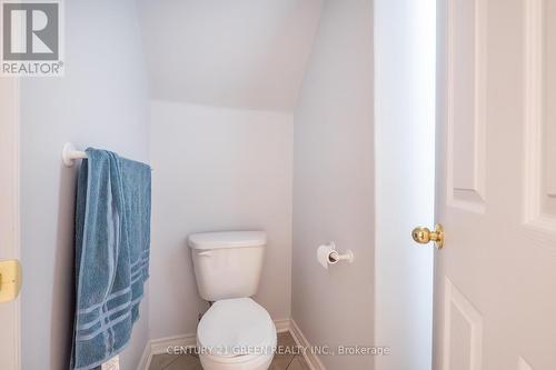 21 Hawkswood Drive, Kitchener, ON - Indoor Photo Showing Bathroom