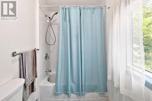 88 Gray Avenue, Meaford, ON - Indoor Photo Showing Bathroom