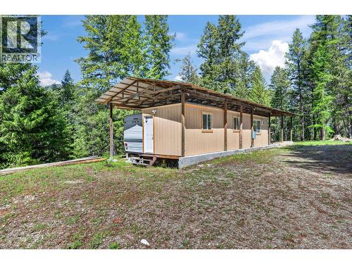3295 Fiva Creek Road S, Westbridge, BC 