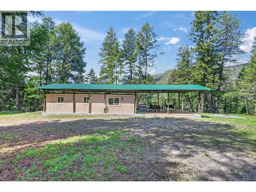 3295 Fiva Creek Road S, Westbridge, BC 