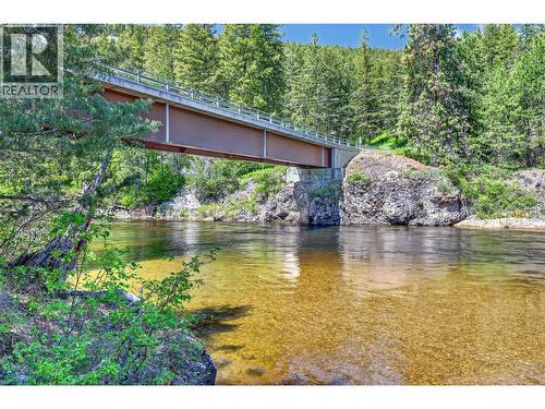 3295 Fiva Creek Road S, Westbridge, BC 