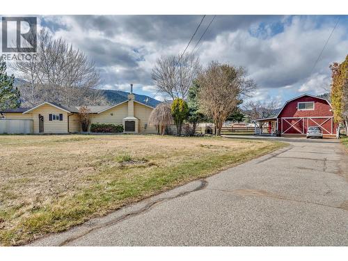 212 Carr Crescent  Oliver, BC V0H 1T5