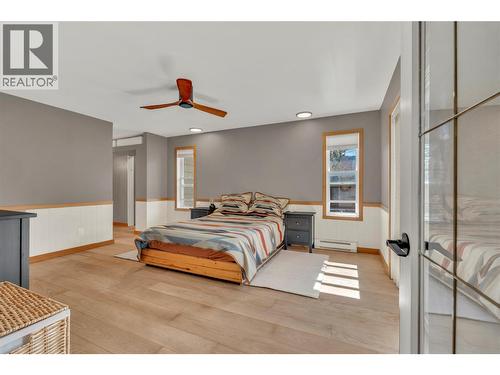 212 Carr Crescent, Oliver, BC 
