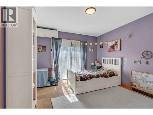 212 Carr Crescent, Oliver, BC 