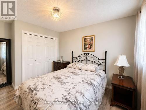 11 Ridge Road, Bancroft (Bancroft Ward), ON - Indoor Photo Showing Bedroom