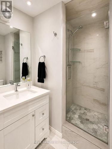 11 Ridge Road, Bancroft (Bancroft Ward), ON - Indoor Photo Showing Bathroom