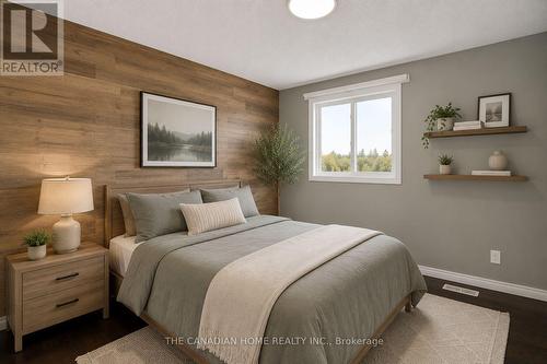 10 Jonathon Court, Hamilton, ON - Indoor Photo Showing Bedroom