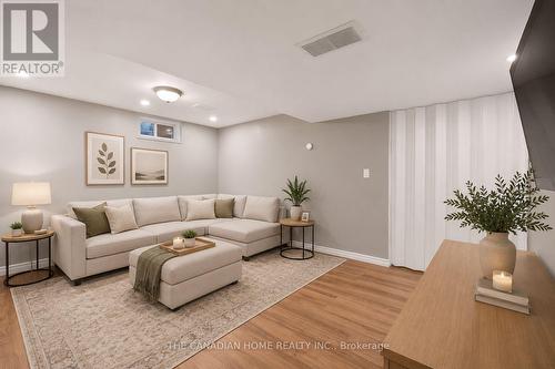 10 Jonathon Court, Hamilton, ON - Indoor