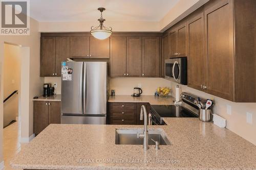 1220 Fox Hill Street, Innisfil, ON - Indoor Photo Showing Kitchen With Stainless Steel Kitchen With Double Sink With Upgraded Kitchen
