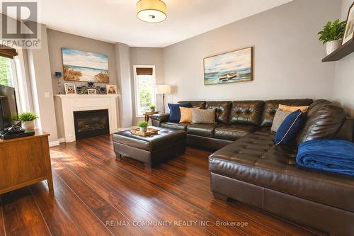 1220 Fox Hill Street, Innisfil, ON - Indoor Photo Showing Living Room With Fireplace