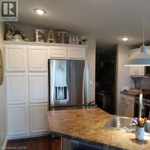 340 Front Road Unit# 9, Port Rowan, ON - Indoor Photo Showing Kitchen