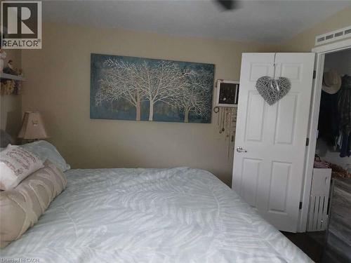 340 Front Road Unit# 9, Port Rowan, ON - Indoor Photo Showing Bedroom