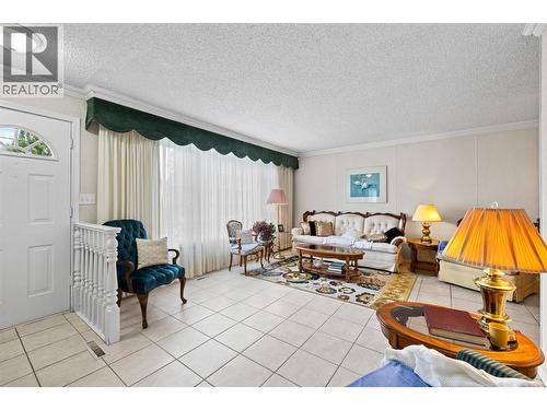 2436 Apollo Road, West Kelowna, BC - Indoor