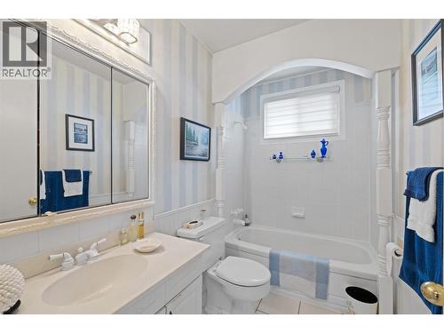 2436 Apollo Road, West Kelowna, BC - Indoor Photo Showing Bathroom