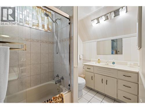 2436 Apollo Road, West Kelowna, BC - Indoor Photo Showing Bathroom