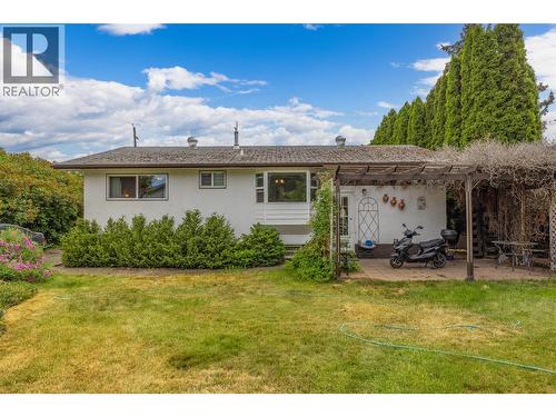 2436 Apollo Road, West Kelowna, BC - Outdoor