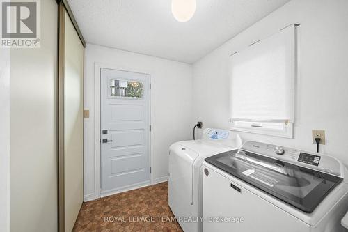 28 Parmalea Crescent, Ottawa, ON - Indoor Photo Showing Laundry Room